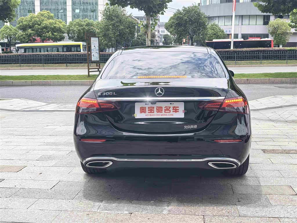 Mercedes-Benz E-Class, 2023 8