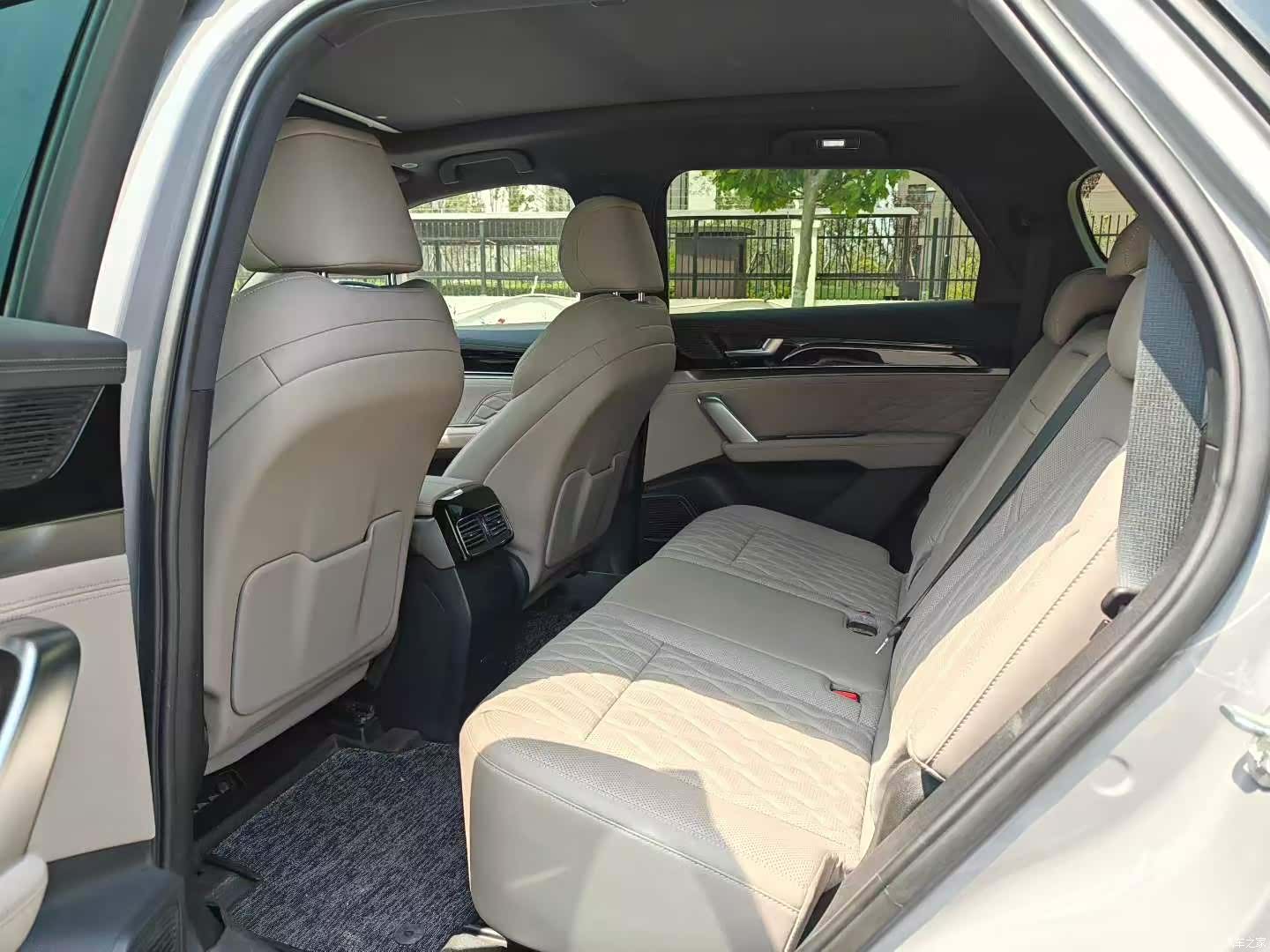 BYD Tang, 2024 все фото