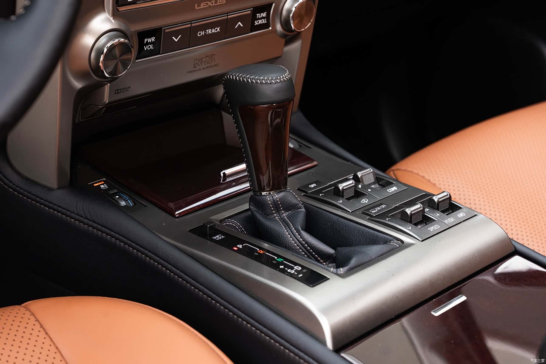 Lexus GX, 2017 16