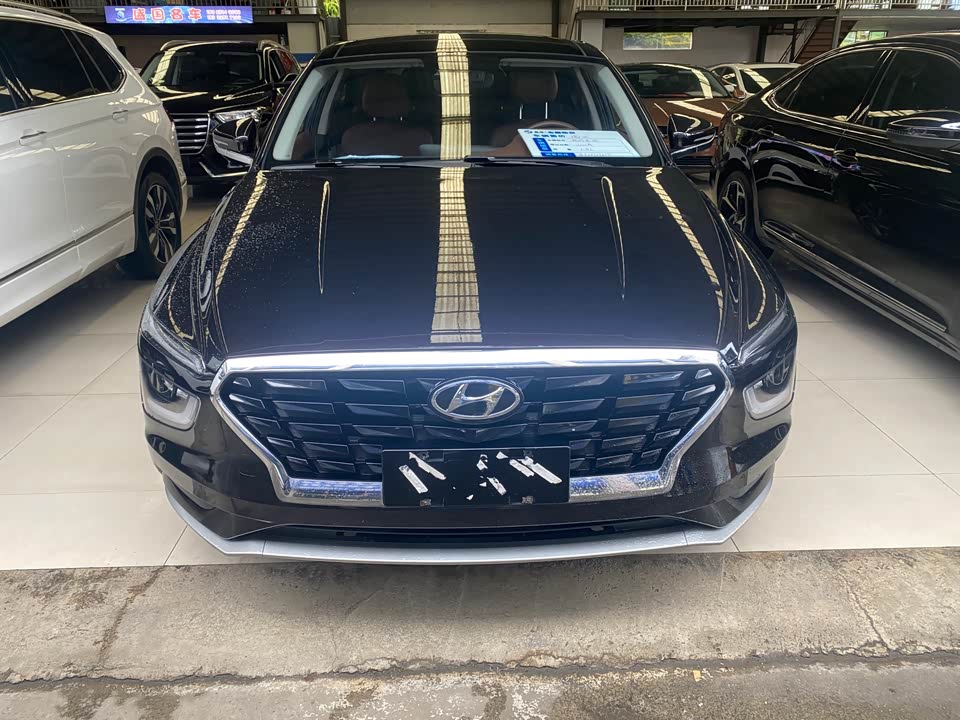 Hyundai Name picture