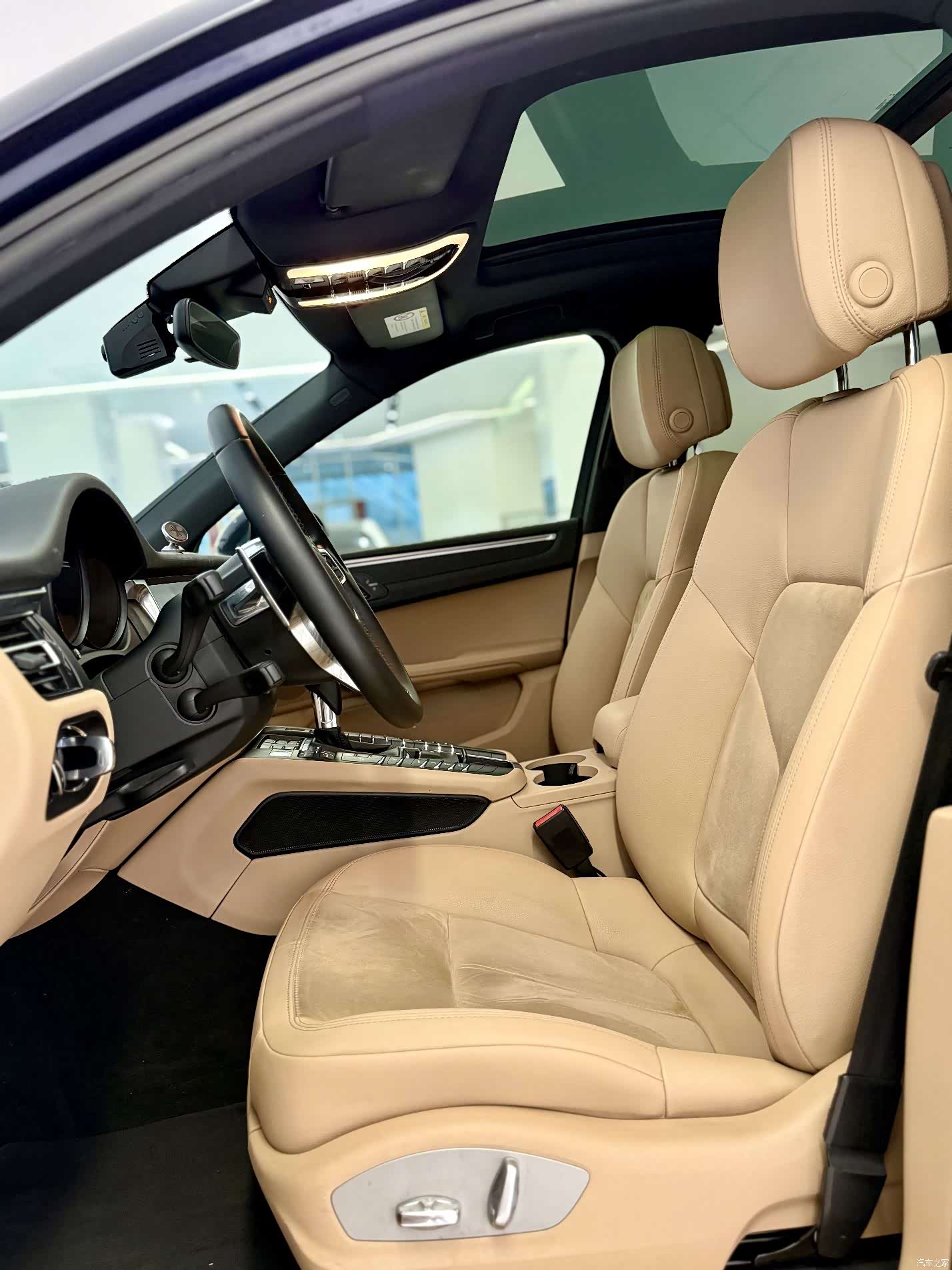 Porsche Macan, 2019 все фото