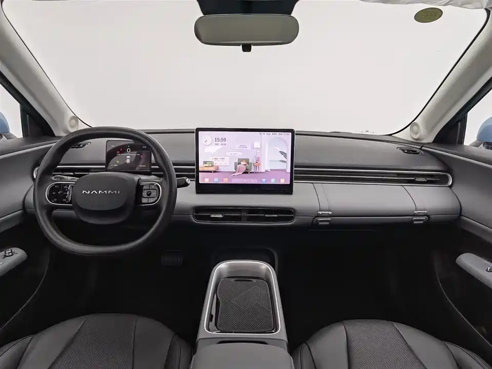 Dongfeng Nammi Nano 01