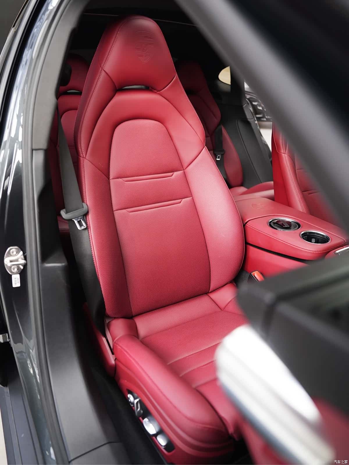 Porsche Panamera, 2017 10
