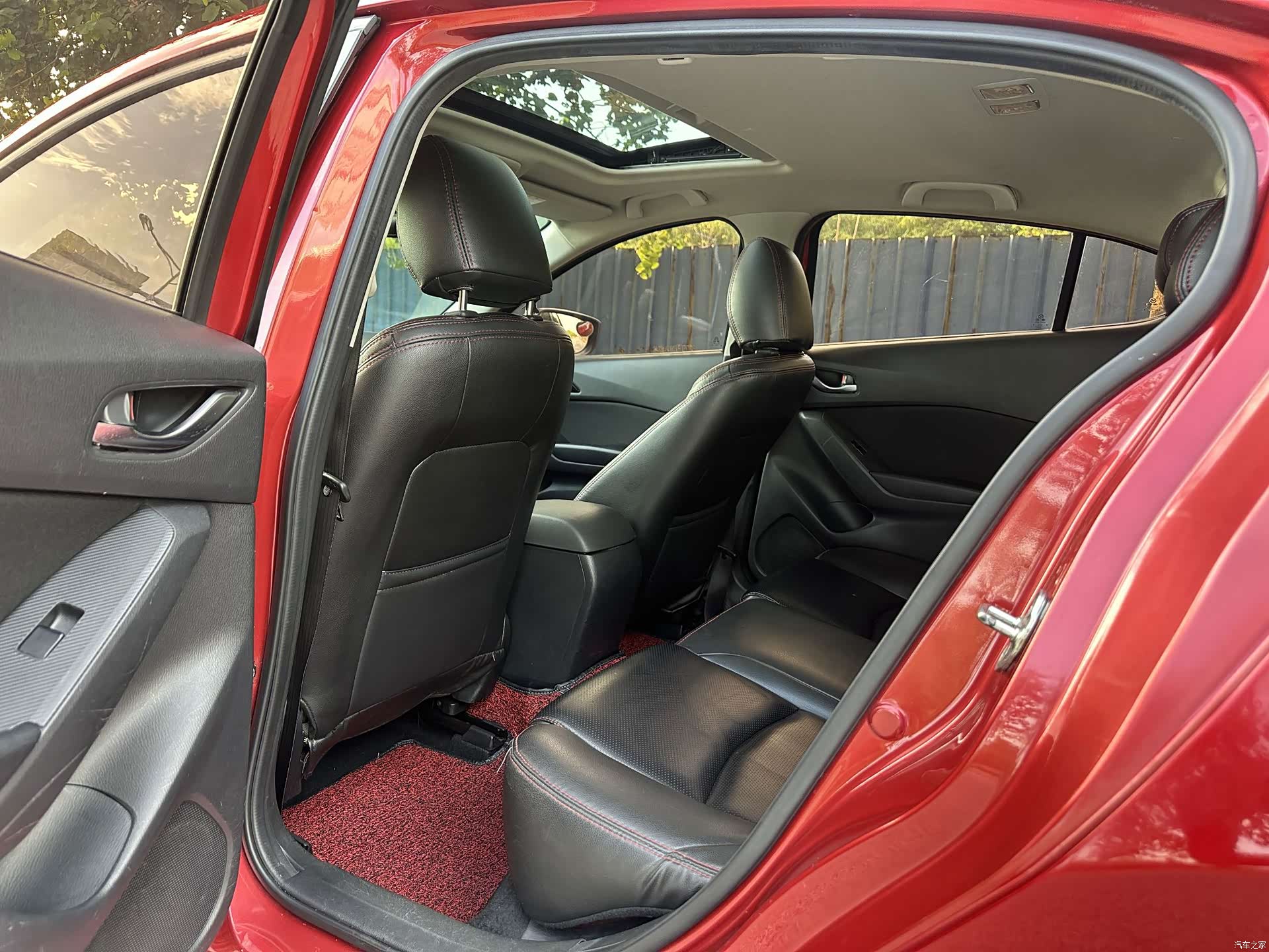 Mazda Mazda3, 2016 8
