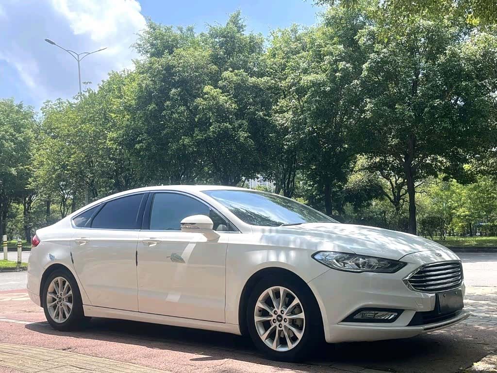 Ford Mondeo, 2017 3