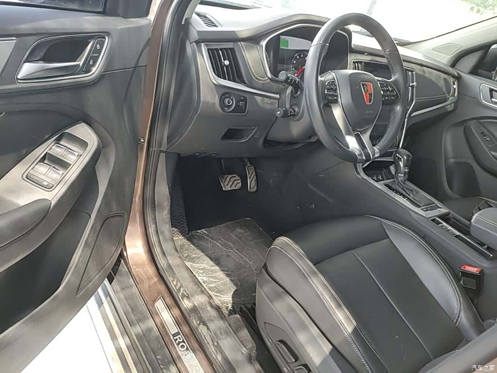 Roewe RX5, 2017 16