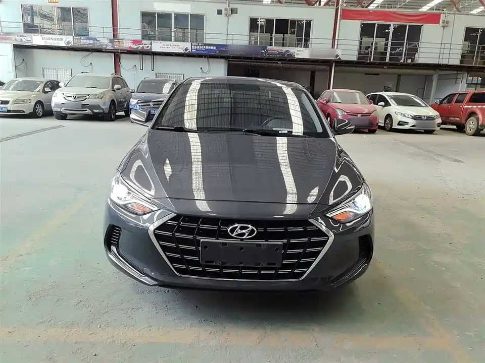 Hyundai Lead