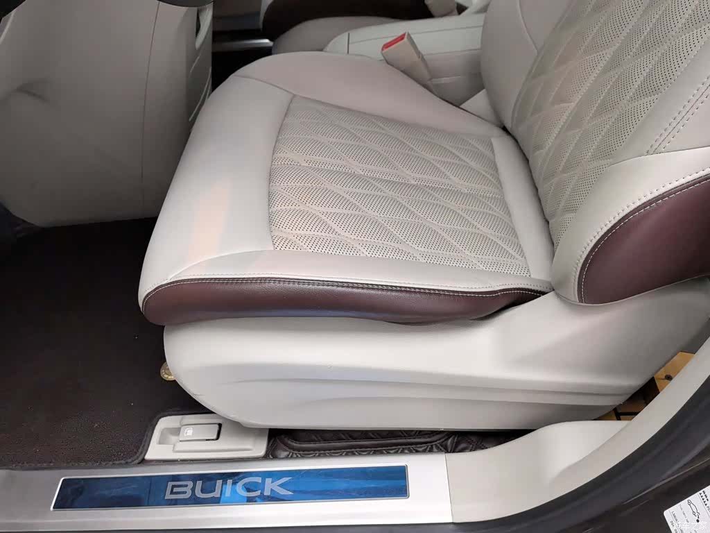 Buick GL8, 2022 20