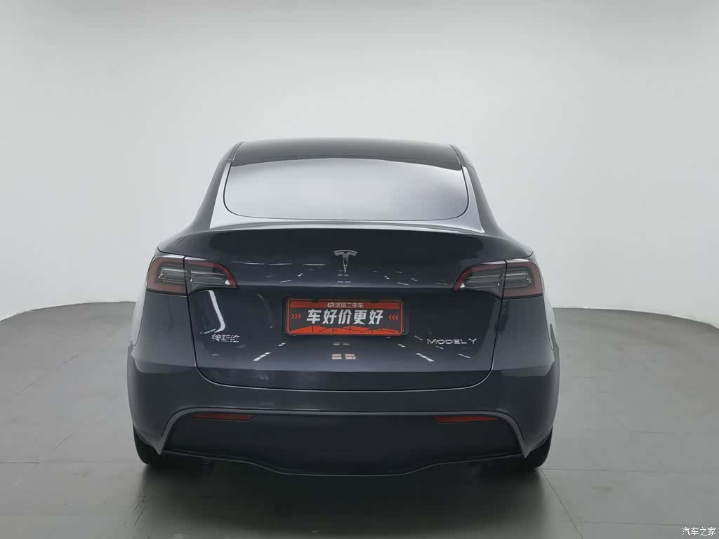 Tesla Model Y, 2022 4