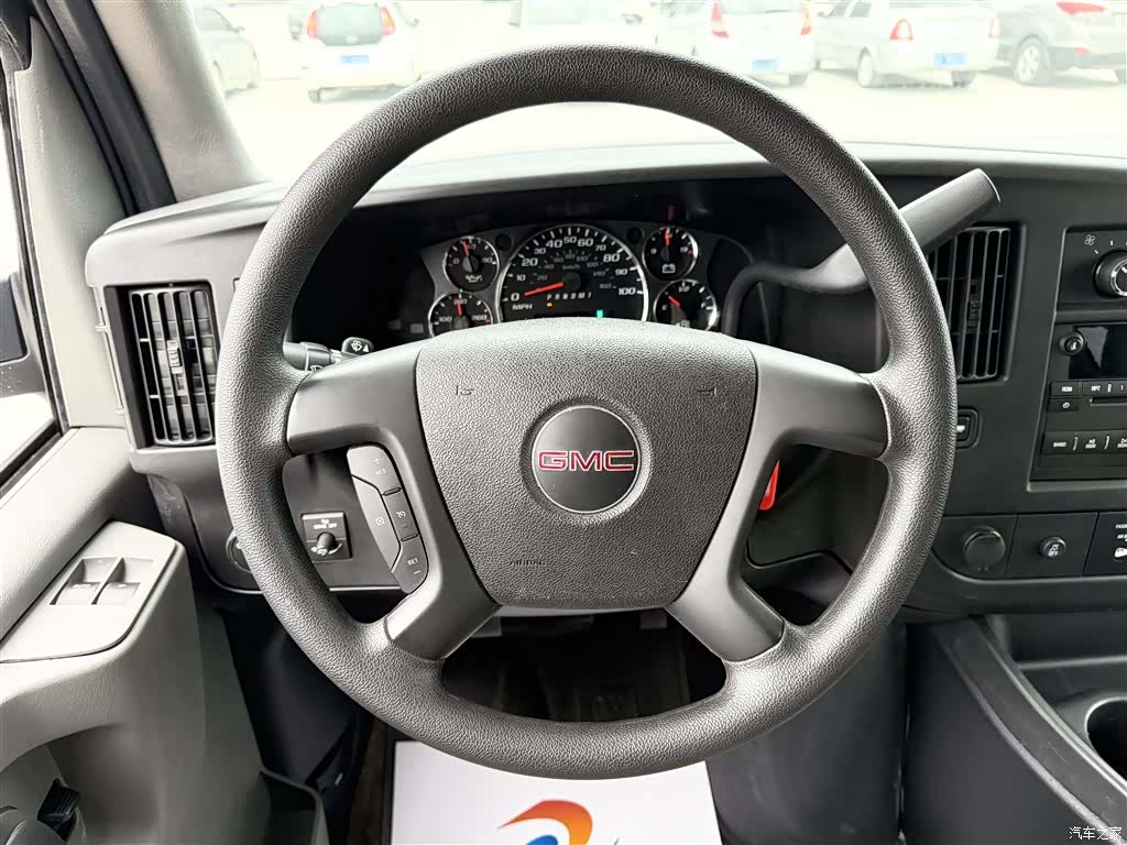 GMC SAVANA, 2015 7