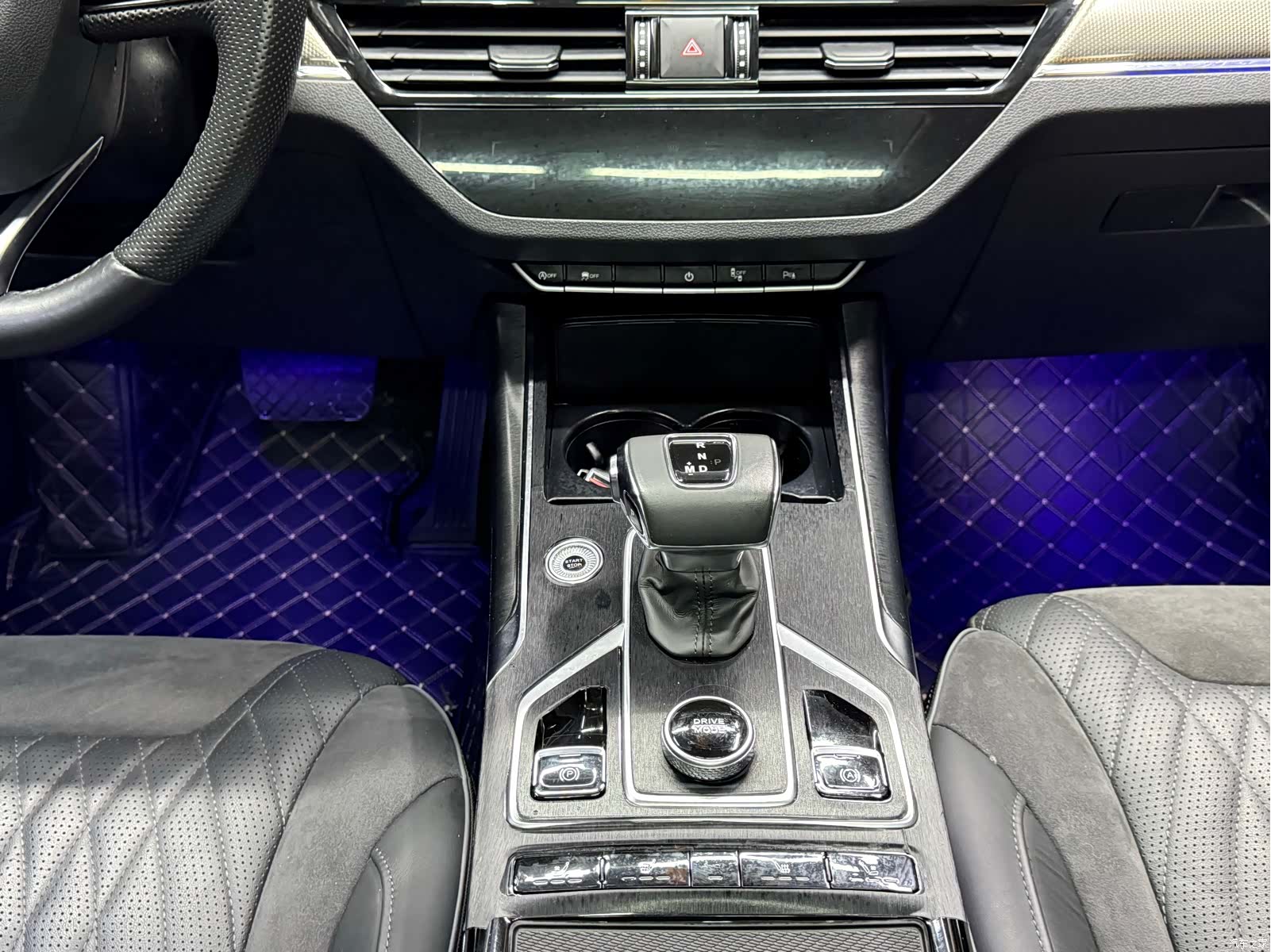 Hongqi HS5, 2023 15