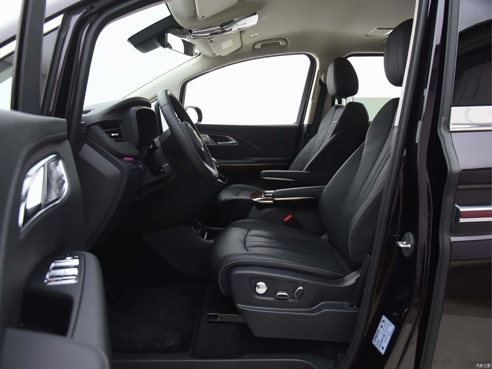Hongqi HQ9, 2024 8