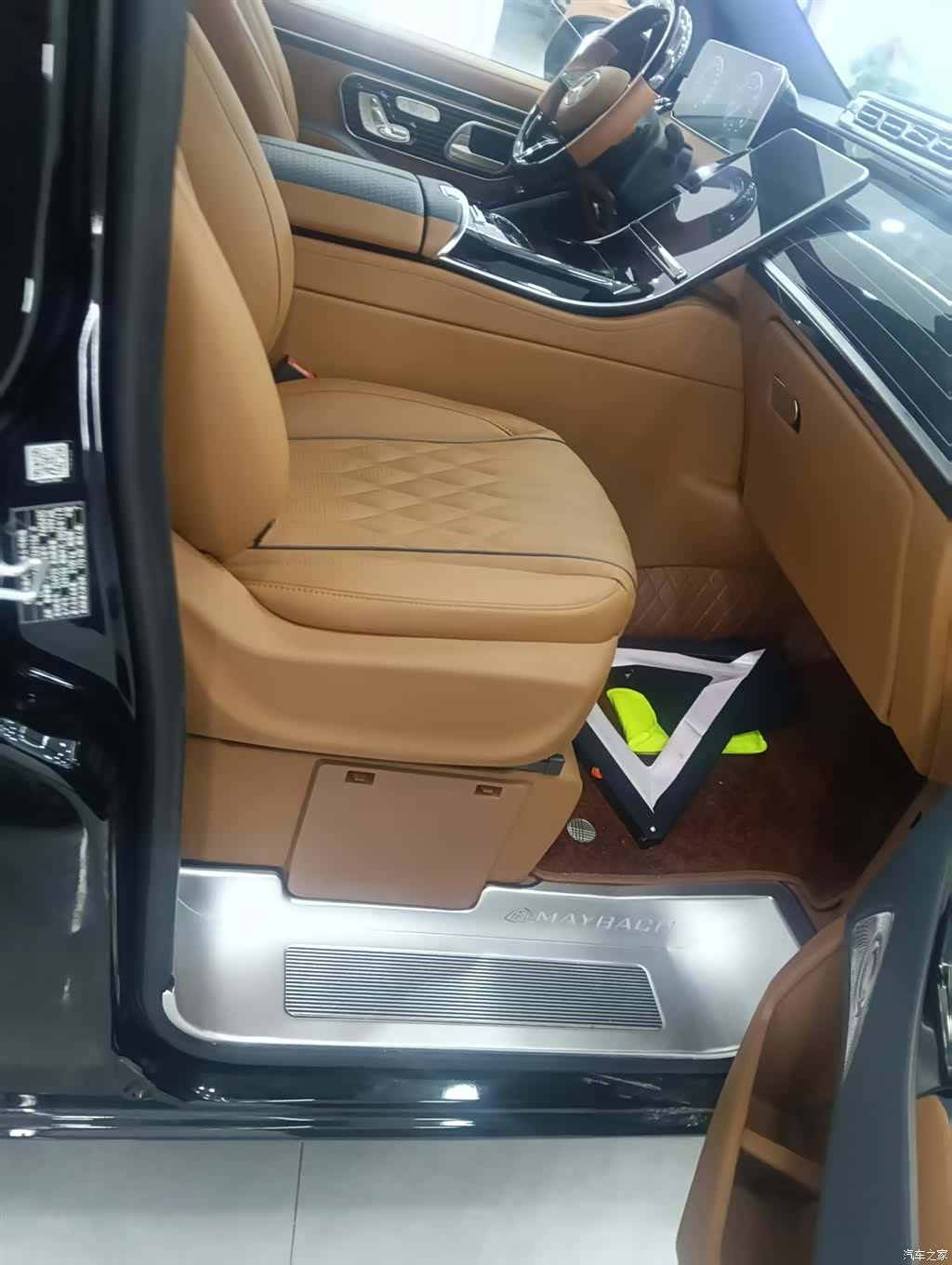 Mercedes-Benz 7, 2026 3