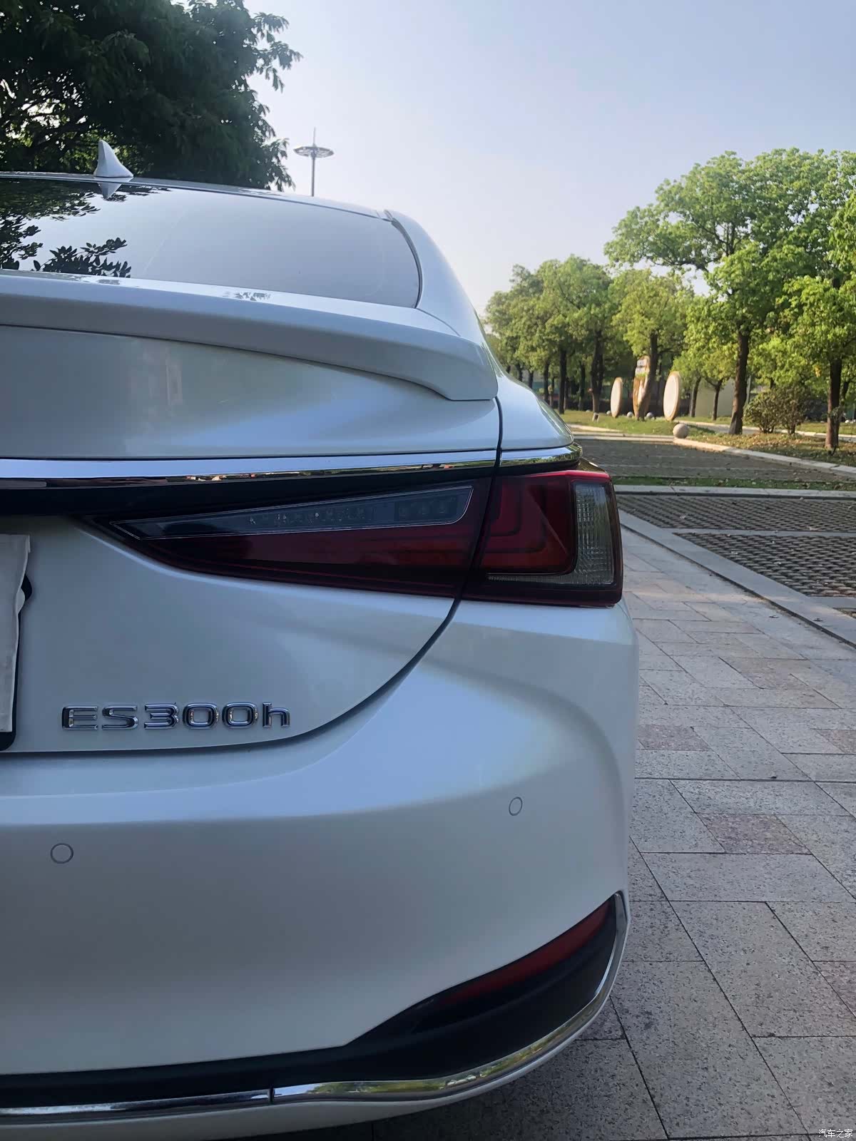 Lexus ES, 2022 10