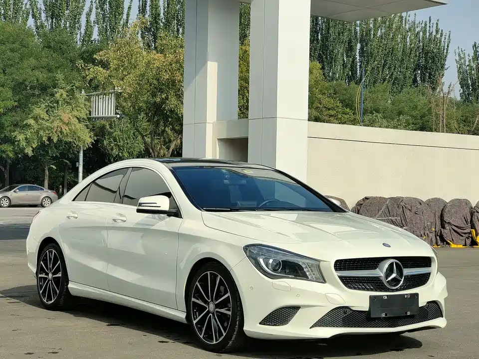 Mercedes-Benz CLA