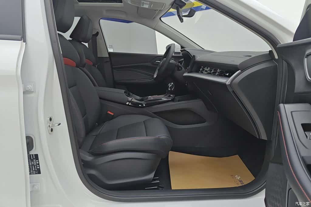MG MG5, 2024 8