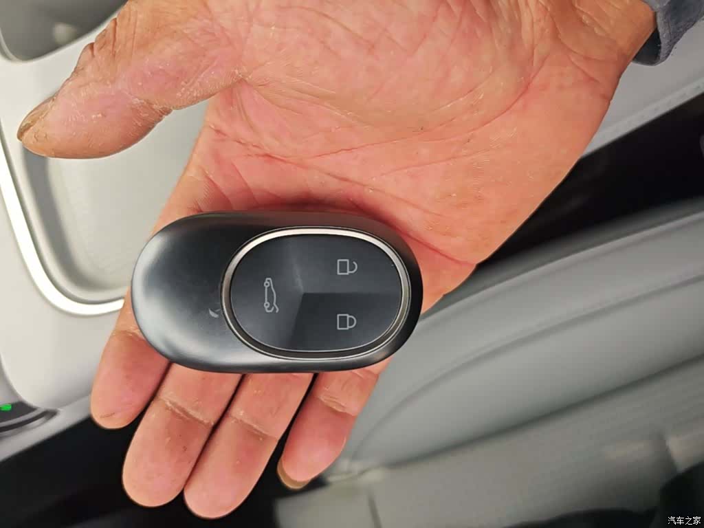 NIO ES6, 2024 9