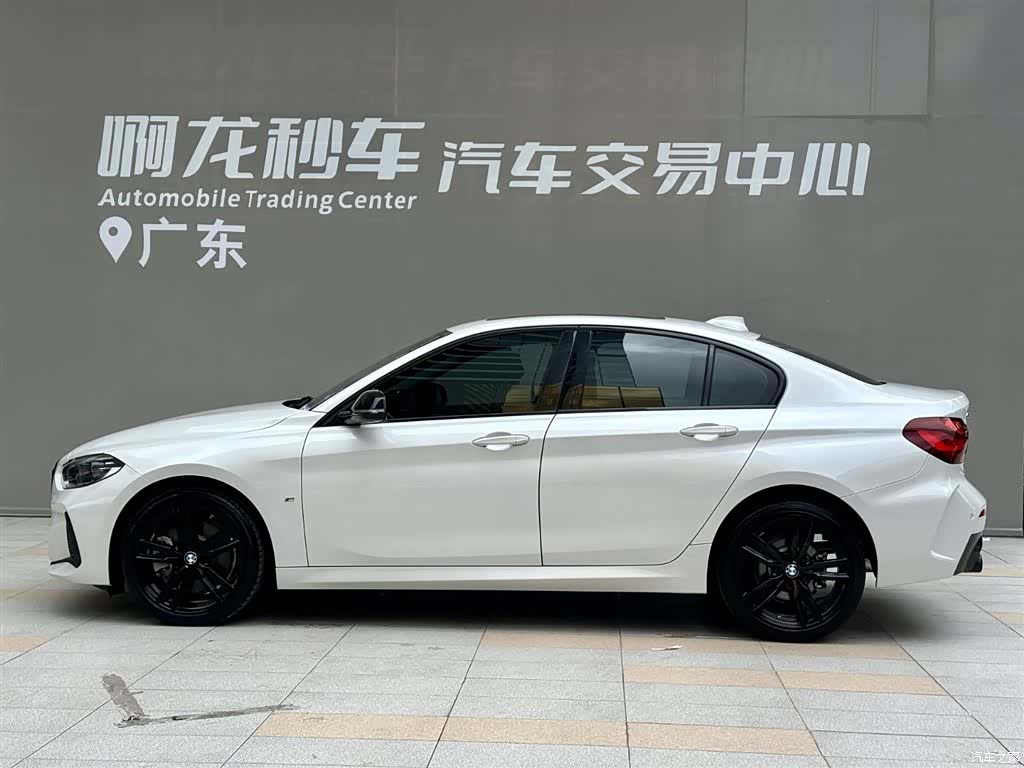 BMW 1 Series, 2023 4