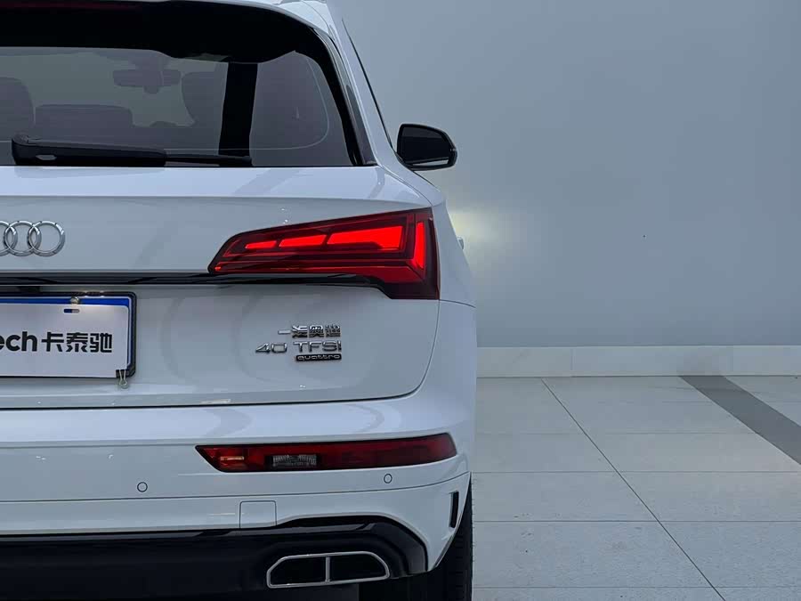 Audi Q5L 2024, фото 5