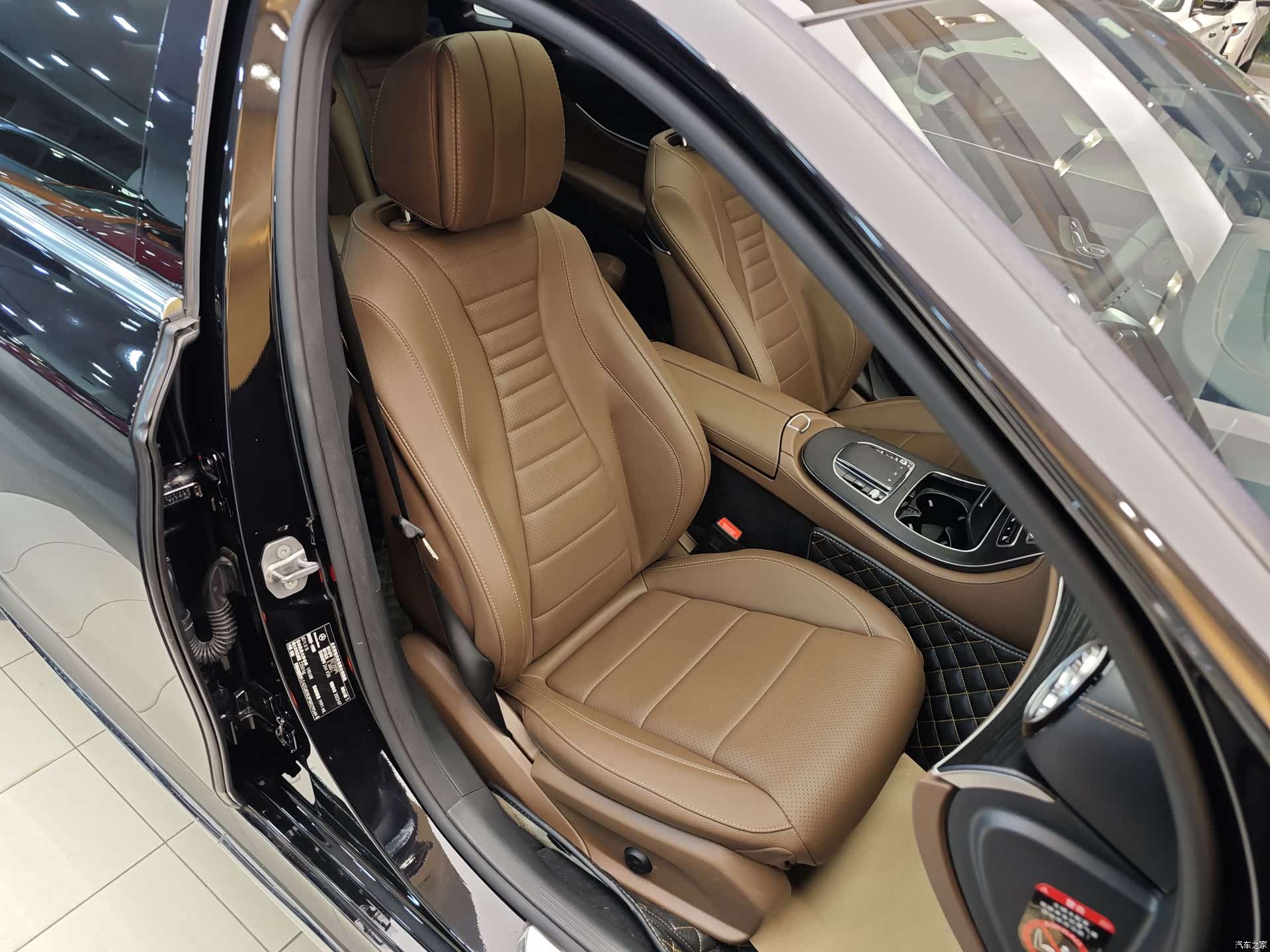 Mercedes-Benz E-Class, 2023 35