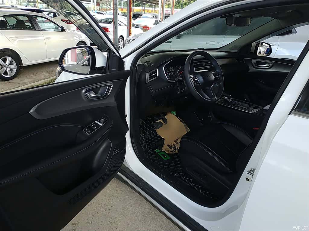 Roewe RX5, 2020 13