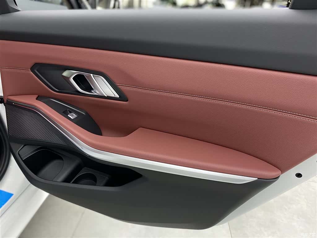 BMW 3 Series, 2025 20