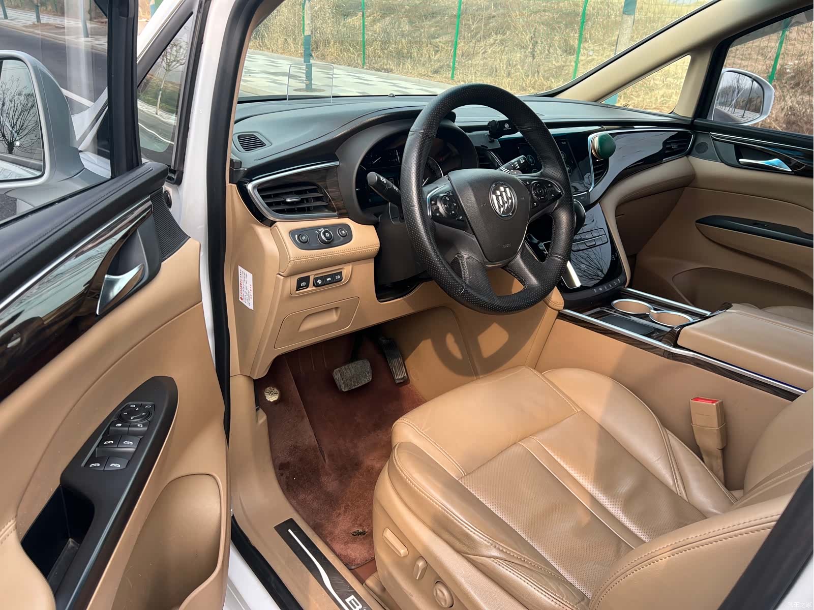 Buick GL8, 2019 4