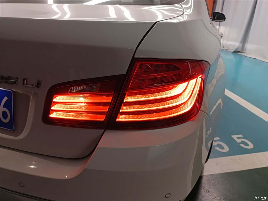 BMW 5 Series, 2014 24