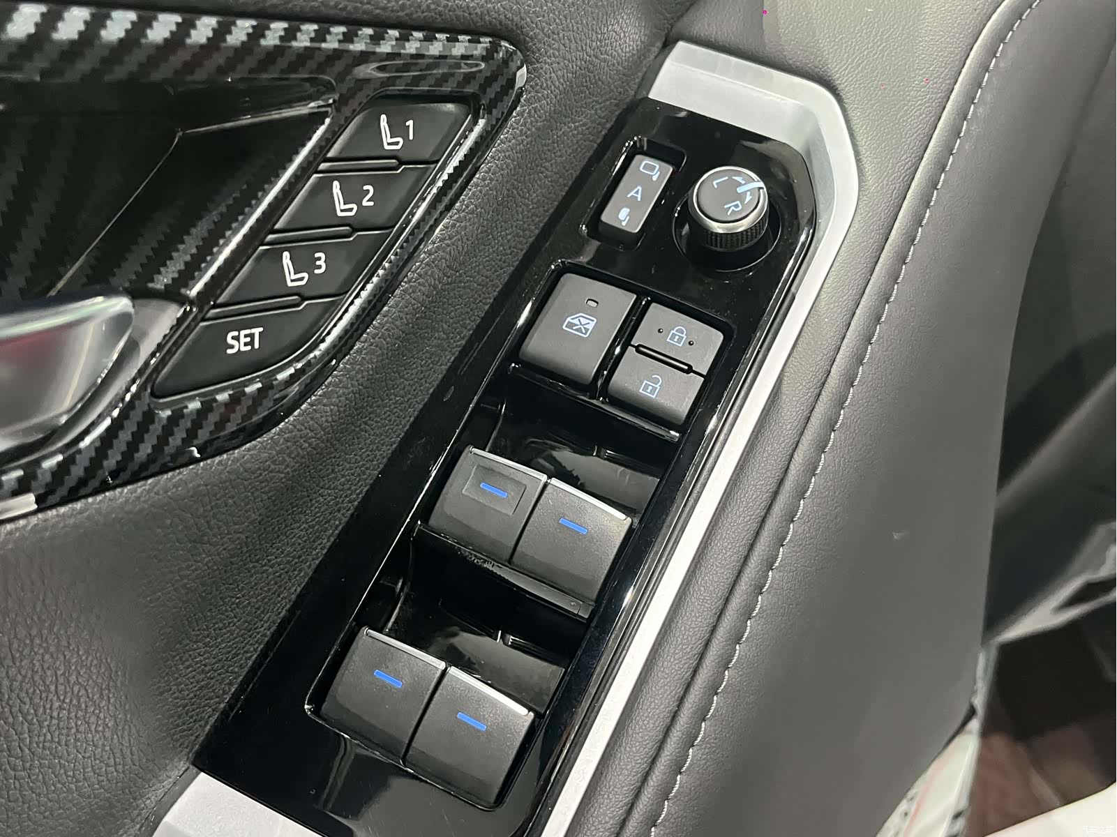 Toyota Land Cruiser, 2023 7