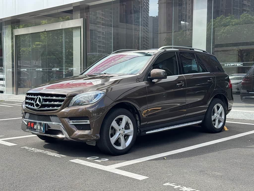 Mercedes-Benz M