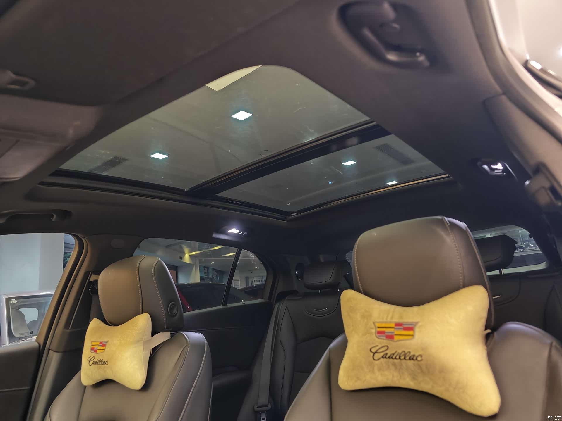 Cadillac XT4, 2021 13