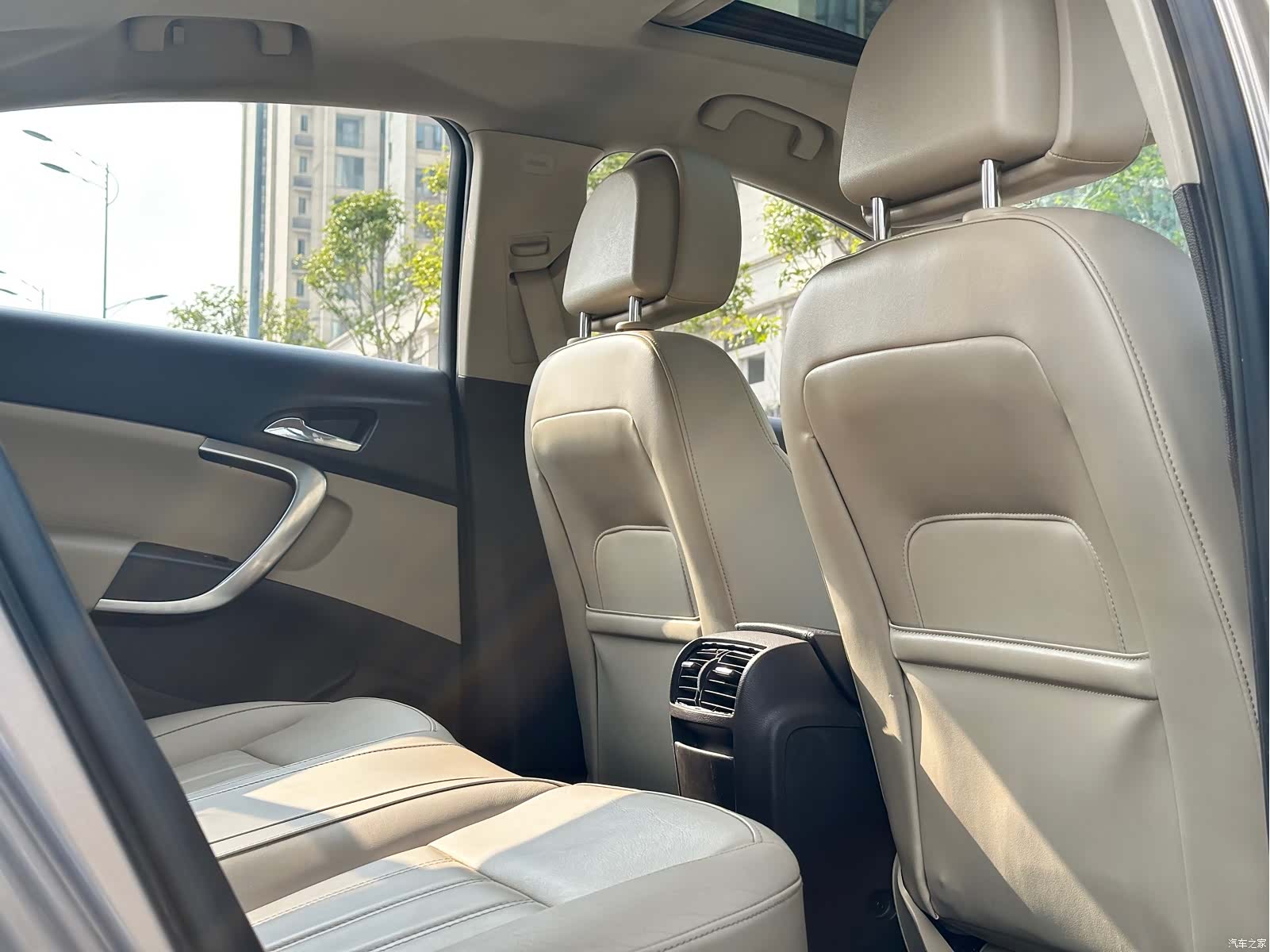 Buick Regal, 2011 25