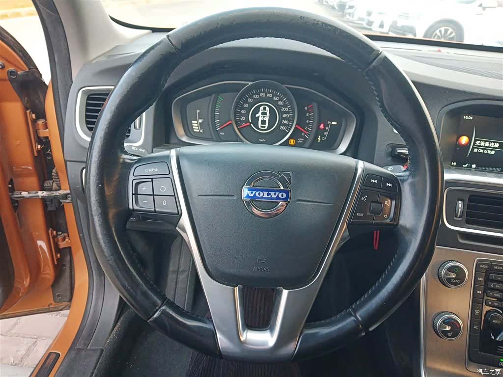 Volvo S60, 2014 8