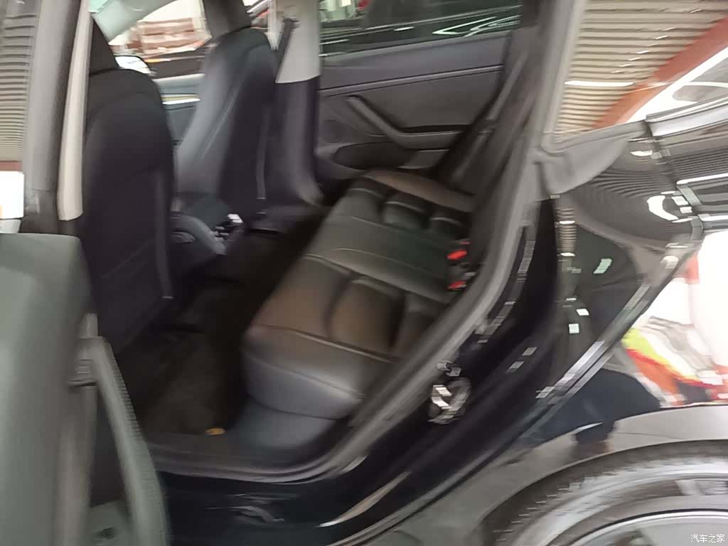 Tesla Model 3, 2023 17
