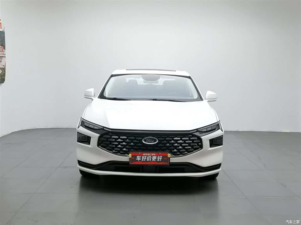 Ford Mondeo, 2023 3