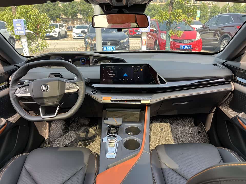 Changan UNI-V Changan UNI-V