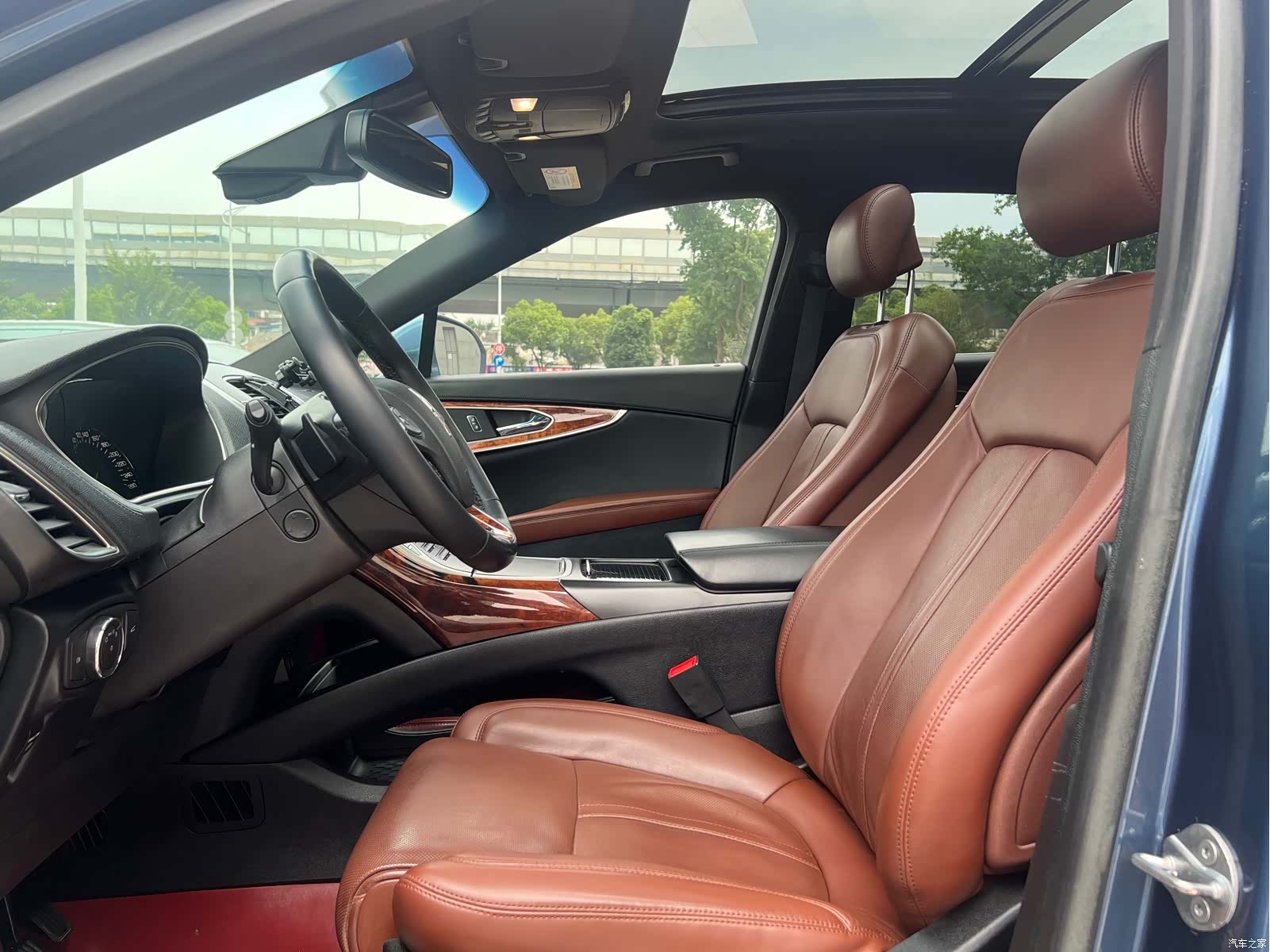 Lincoln MKX, 2019 13