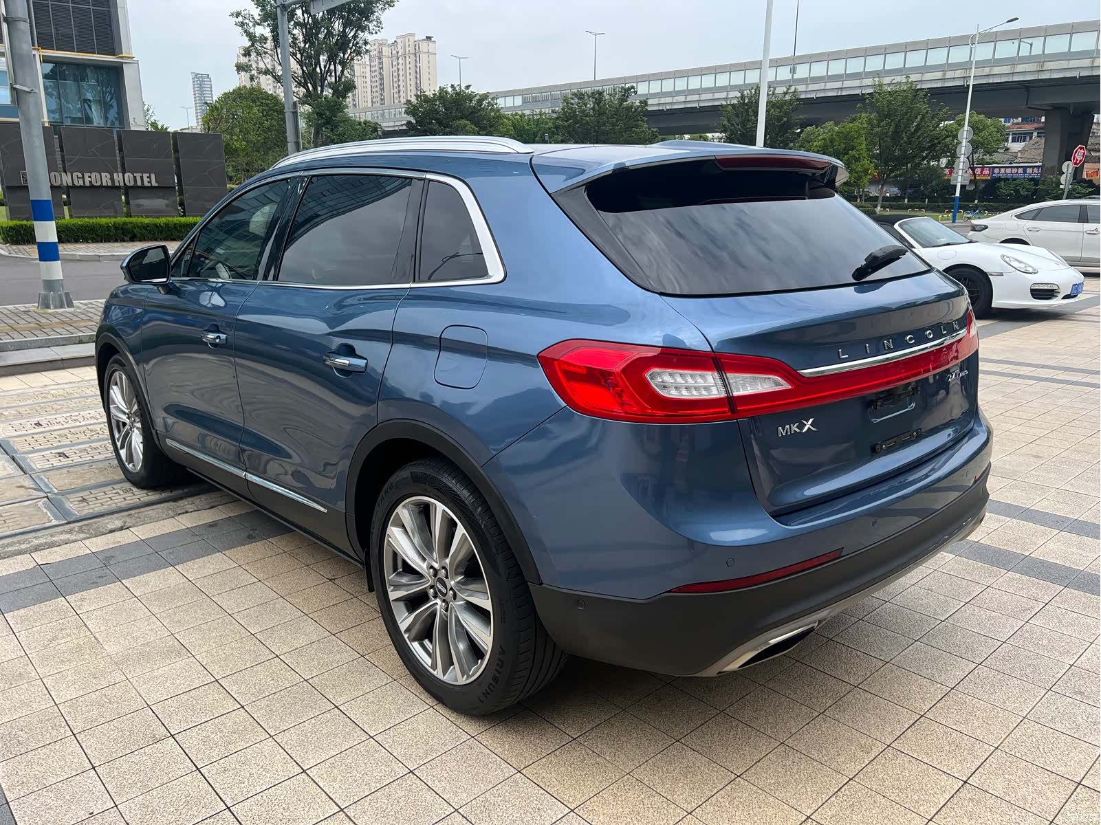 Lincoln MKX, 2019 19