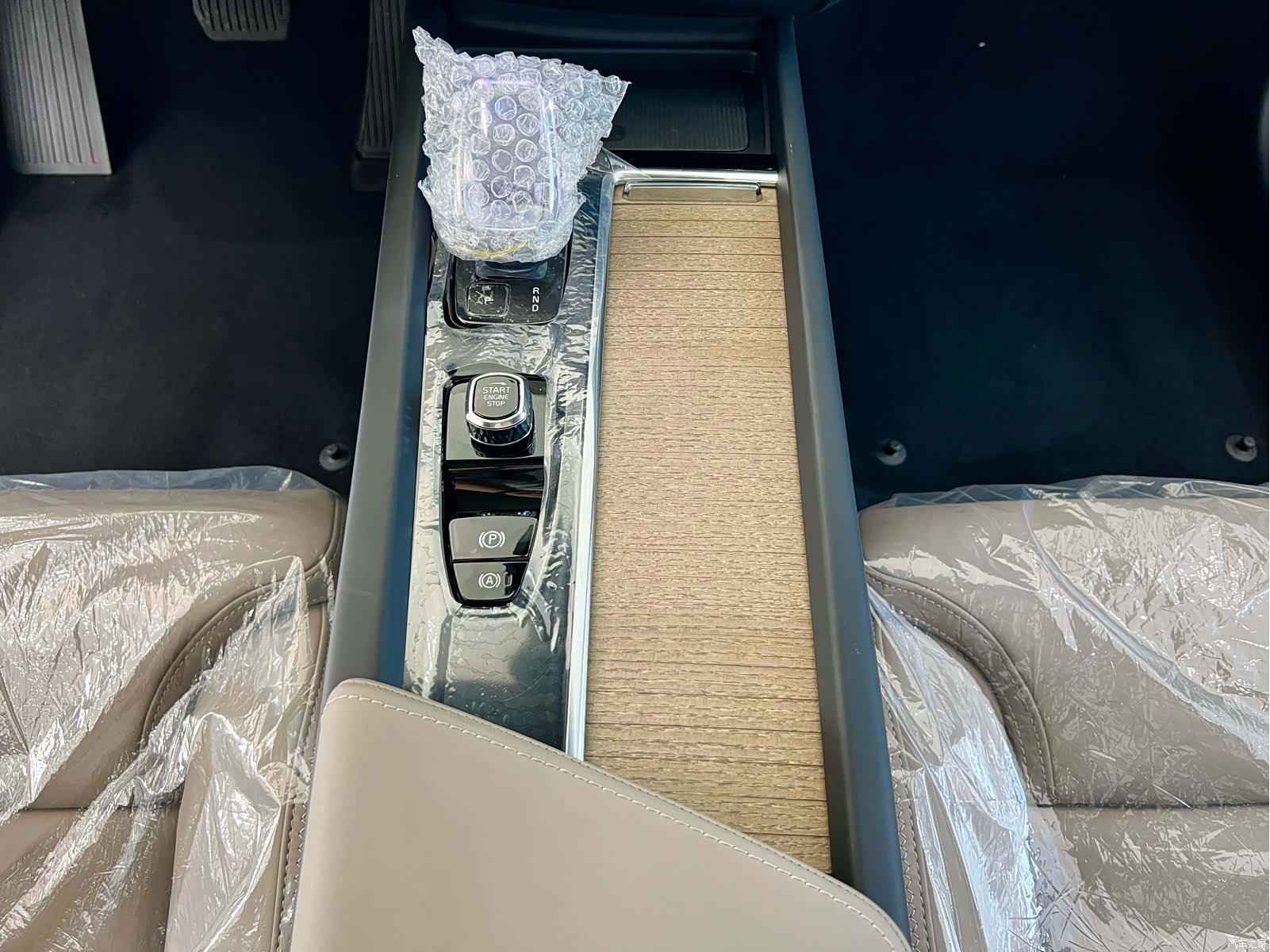Volvo XC60, 2026 17