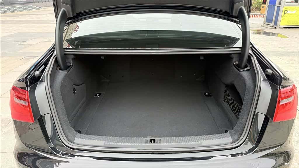 Audi A6L, 2015 19