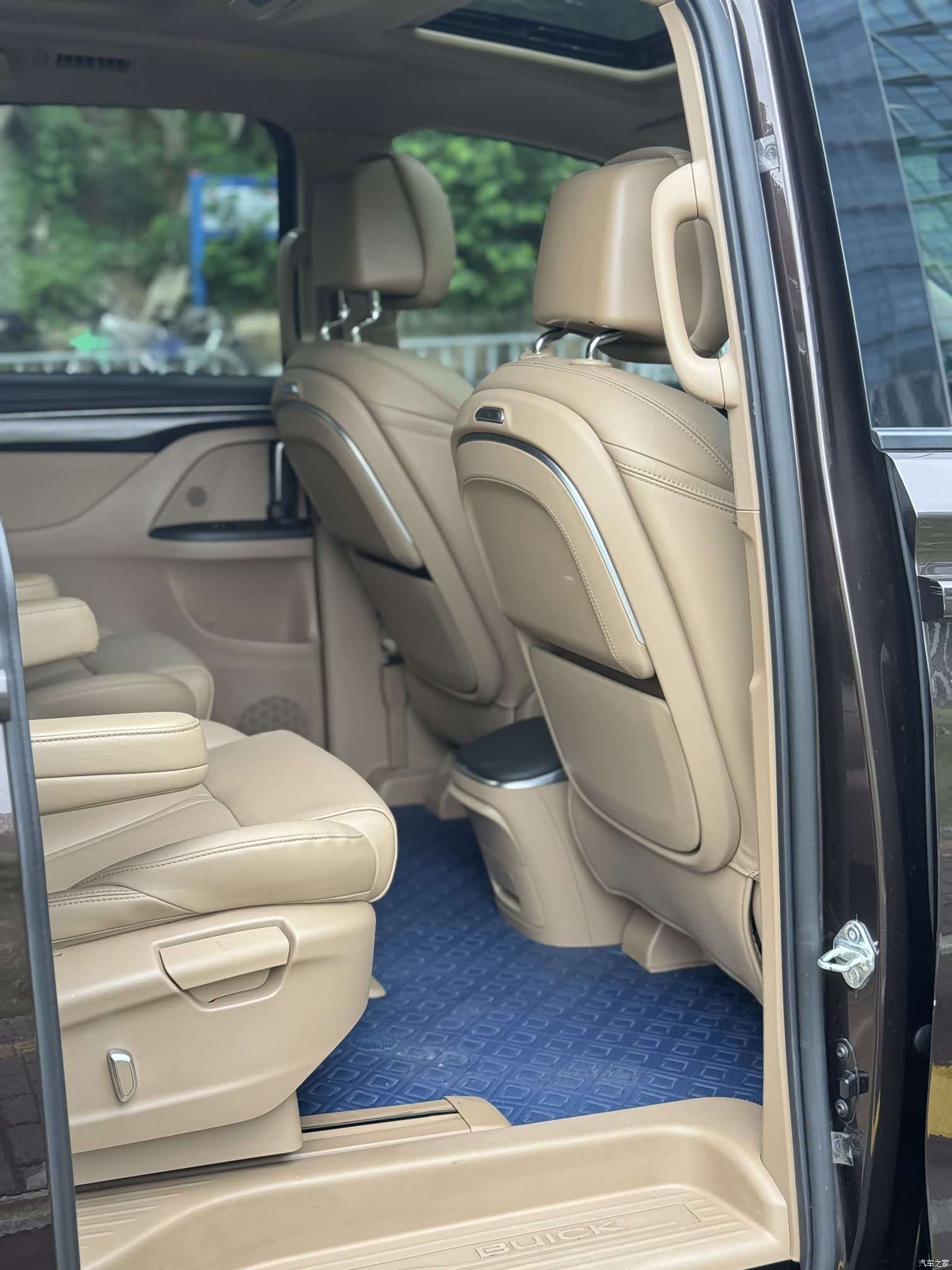 Buick GL8, 2021 7