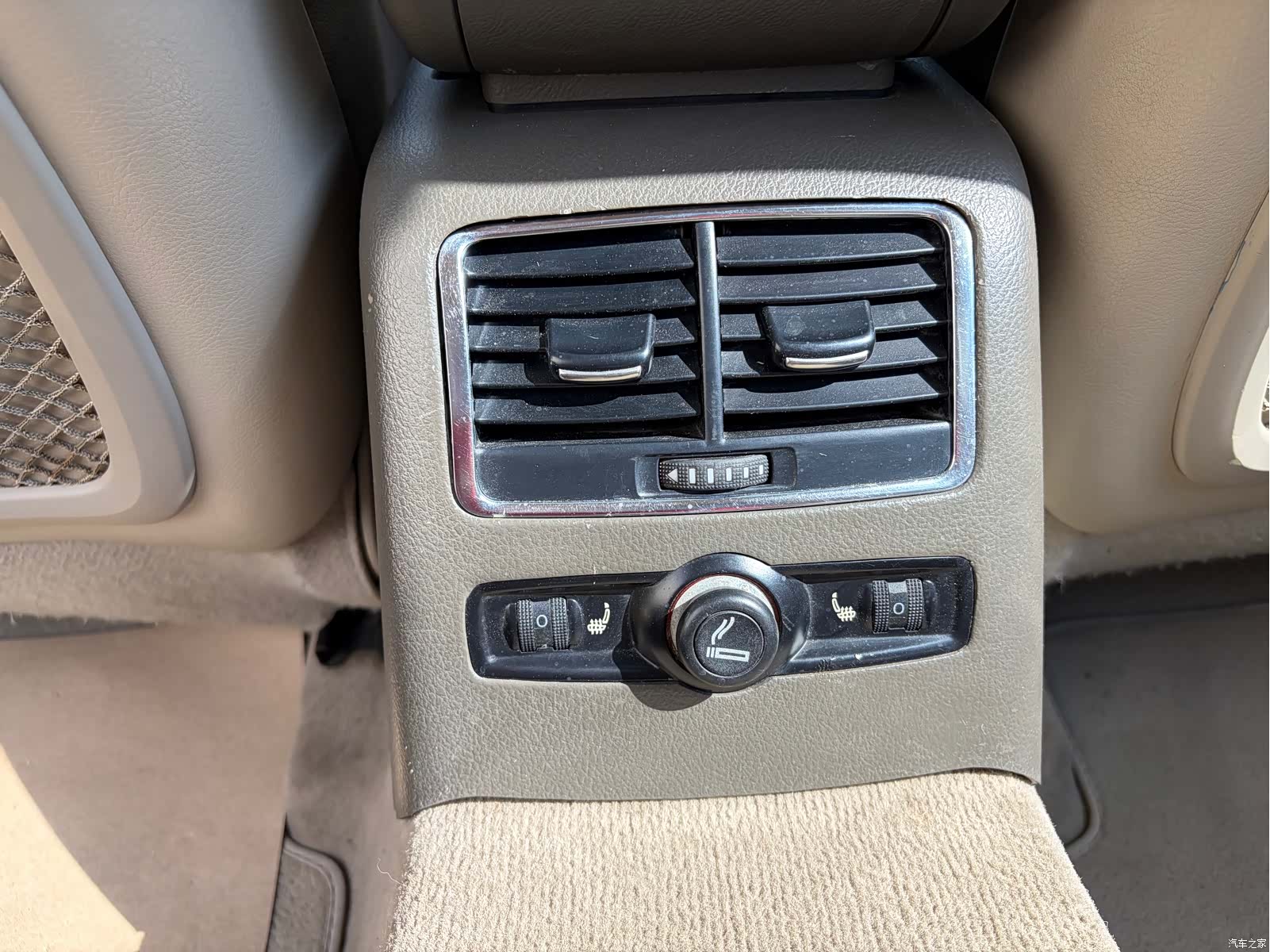 Audi A6L, 2012 17