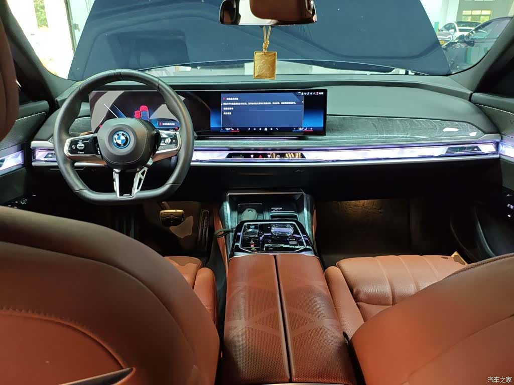 BMW i7, 2023 6