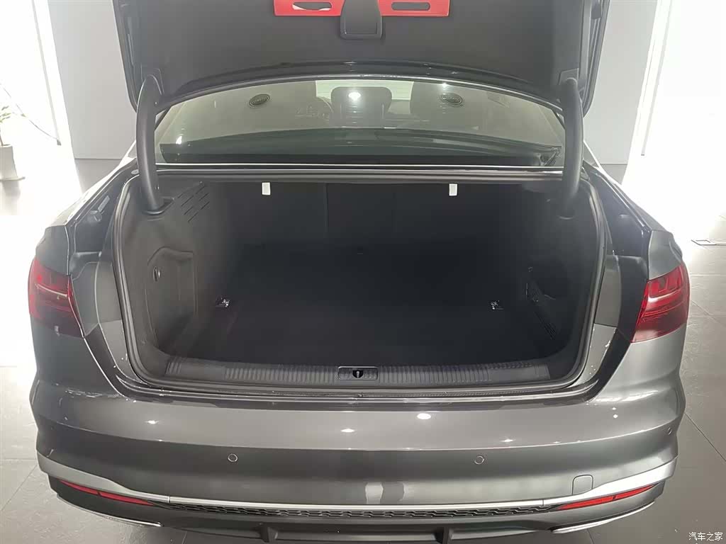 Audi A4L, 2020 8