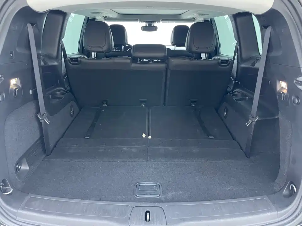 Jeep Grand Commander