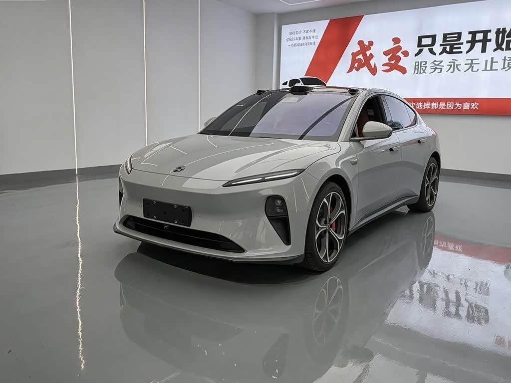 NIO ET5