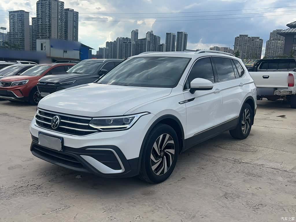 Volkswagen Tiguan L