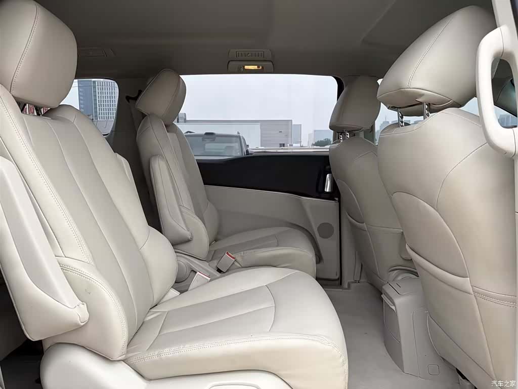 Buick GL8, 2023 13
