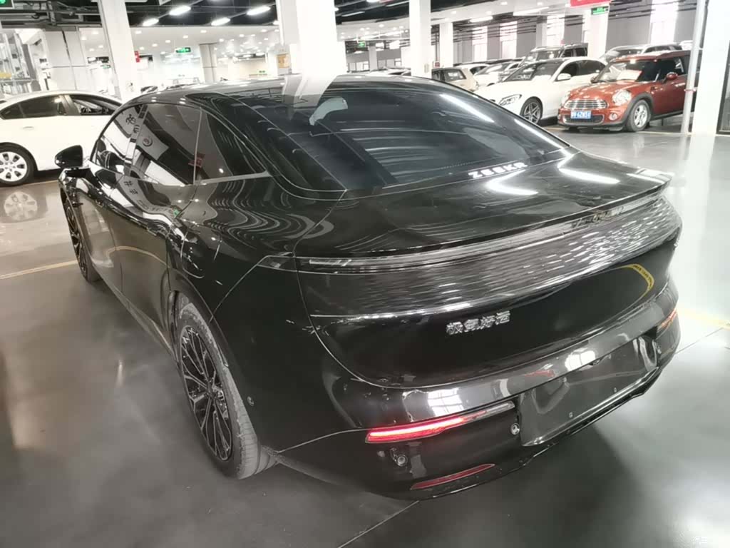 Zeekr 007, 2024 все фото