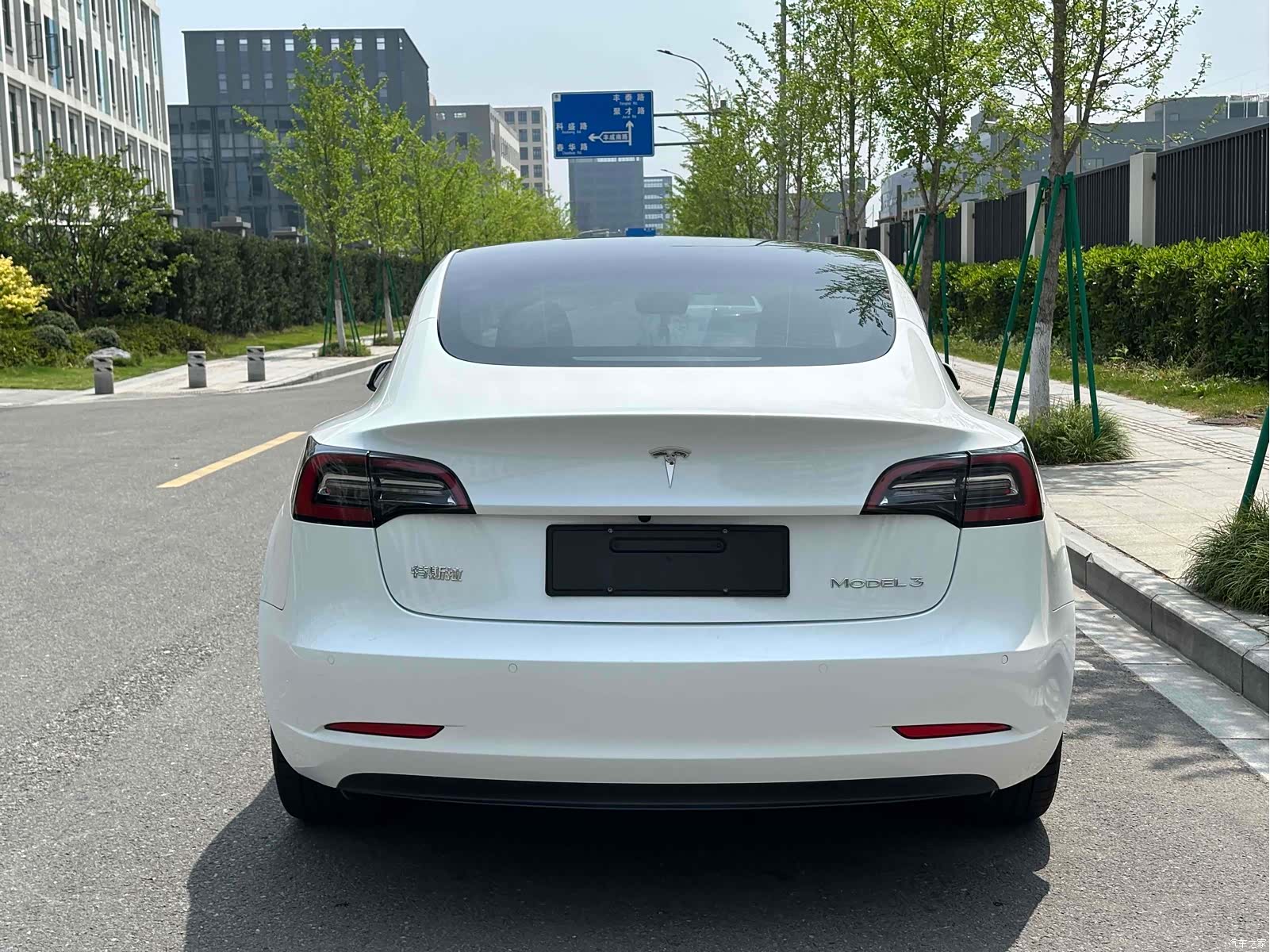 Tesla Model 3, 2020 11